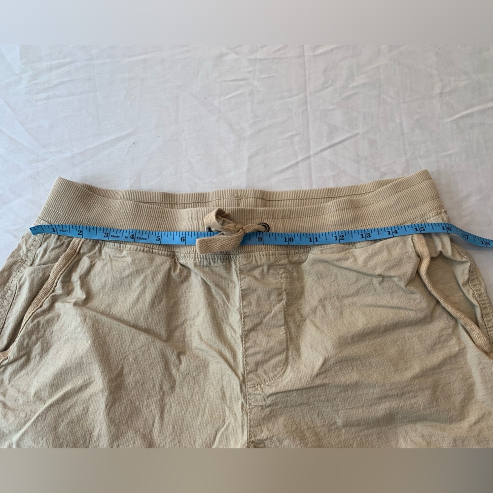 M shorts - Picture 3 of 8